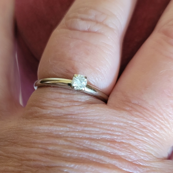 Vintage Perfect Love 18K 1/4 Diamond Ring size 8.5 - Picture 2 of 7